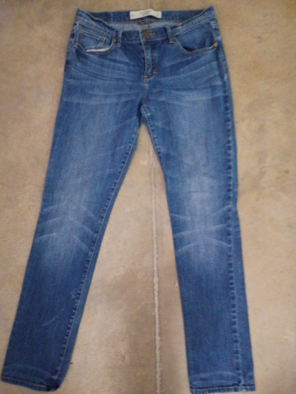 Abercrombie & Fitch Women's Skinny Jeans in Blue Wash